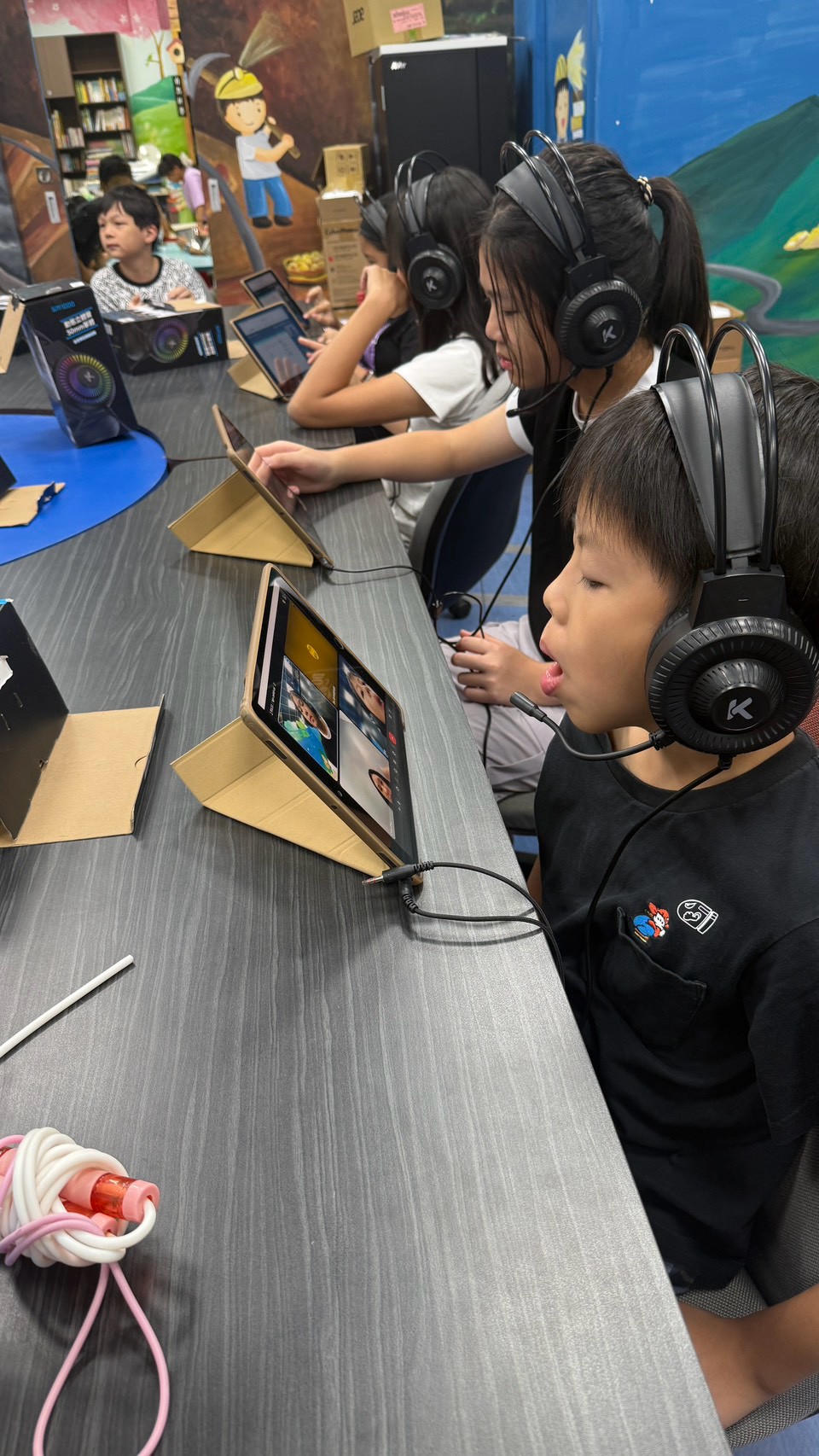 小學伴上課學習現場