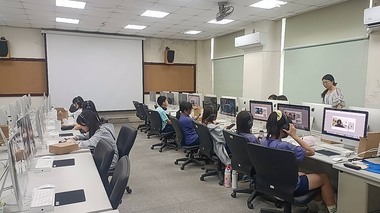 大學伴上課伴讀現場