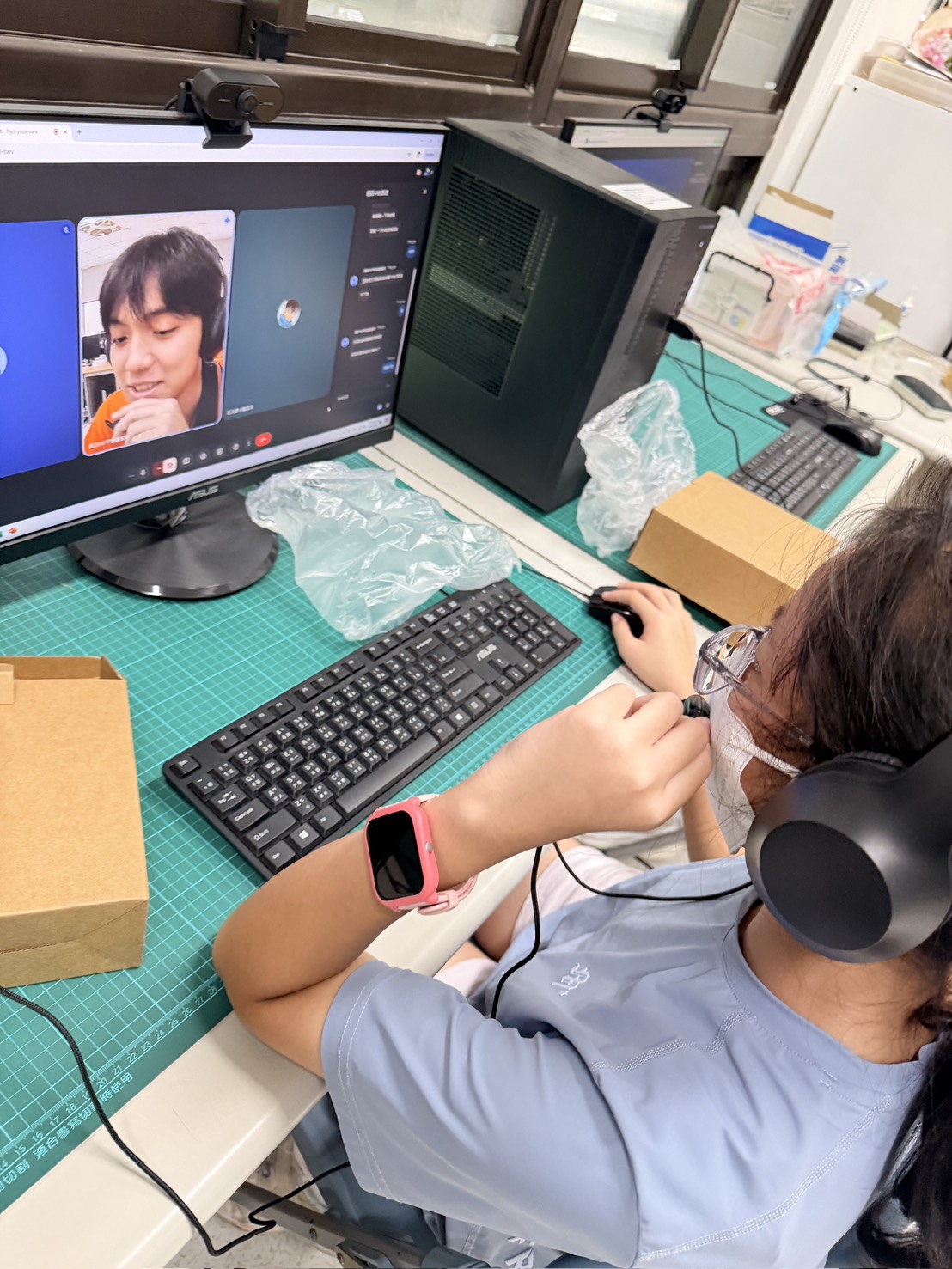 石光國小孩子課堂學習